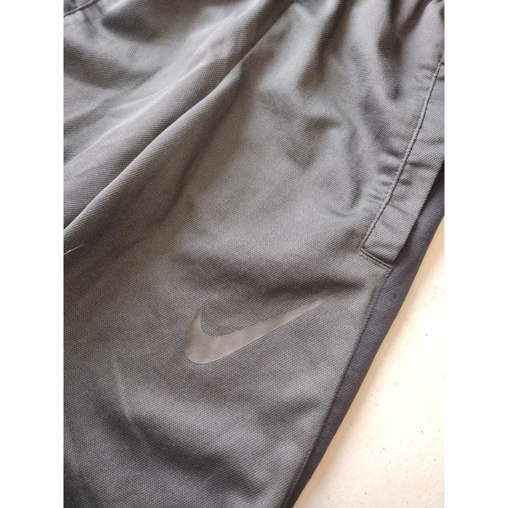Nike Dri-FIT Kids XS Gray Black Side Stripe Athletic Track Pants‎ Joggers